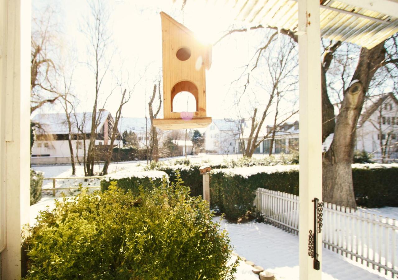 Haus Am Bach - Gemuetliche Pension Allershausen Bagian luar foto