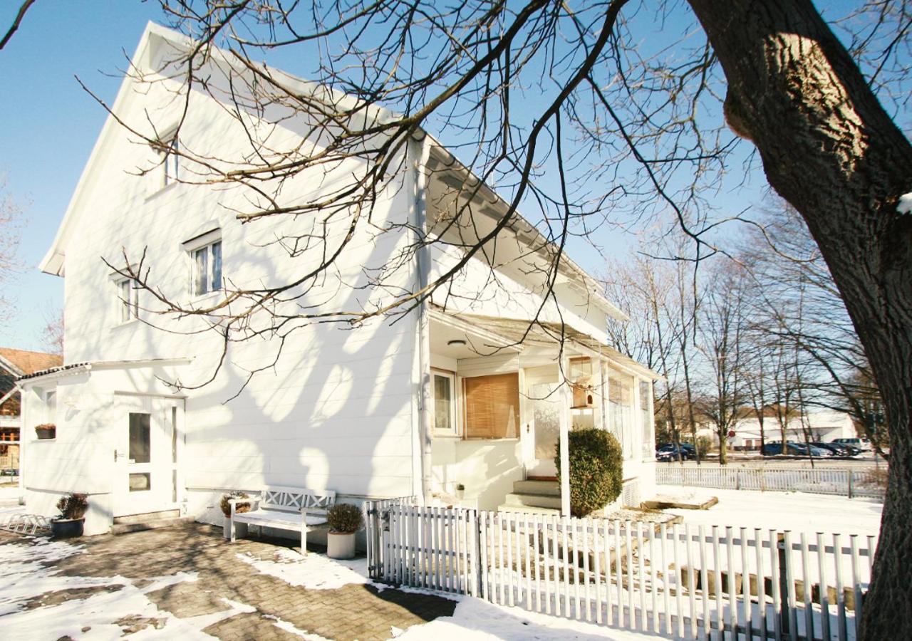 Haus Am Bach - Gemuetliche Pension Allershausen Bagian luar foto