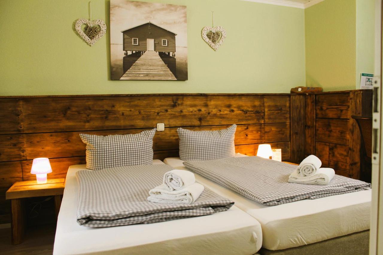 Haus Am Bach - Gemuetliche Pension Allershausen Bagian luar foto
