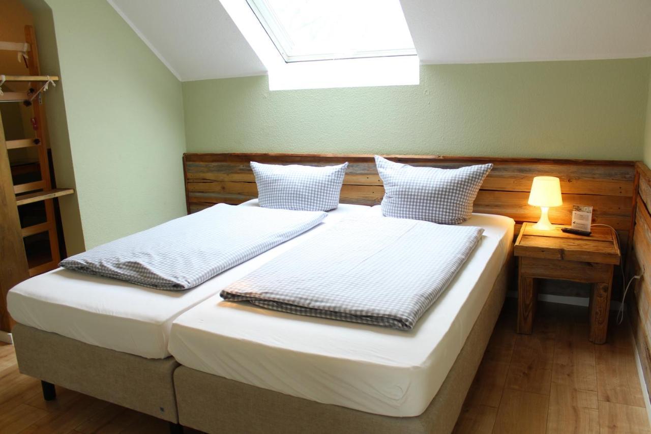 Haus Am Bach - Gemuetliche Pension Allershausen Bagian luar foto