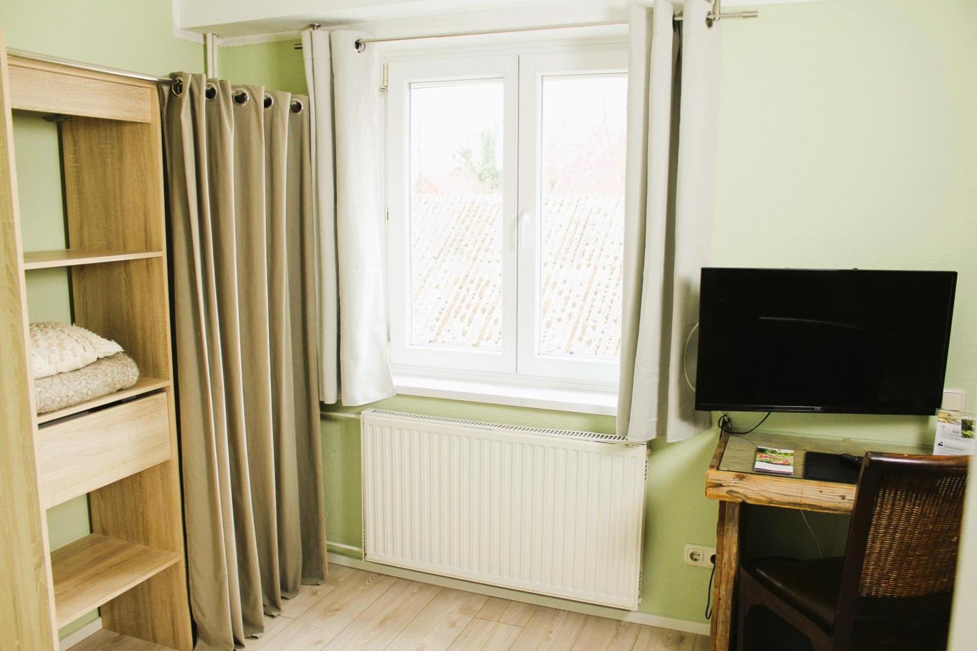 Haus Am Bach - Gemuetliche Pension Allershausen Bagian luar foto