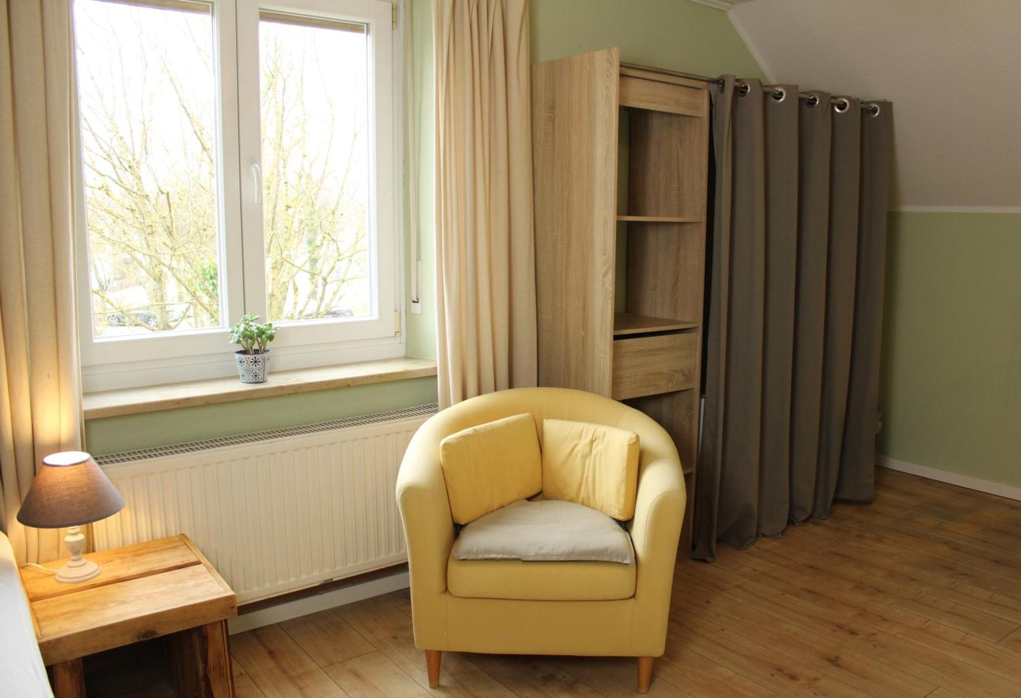 Haus Am Bach - Gemuetliche Pension Allershausen Bagian luar foto