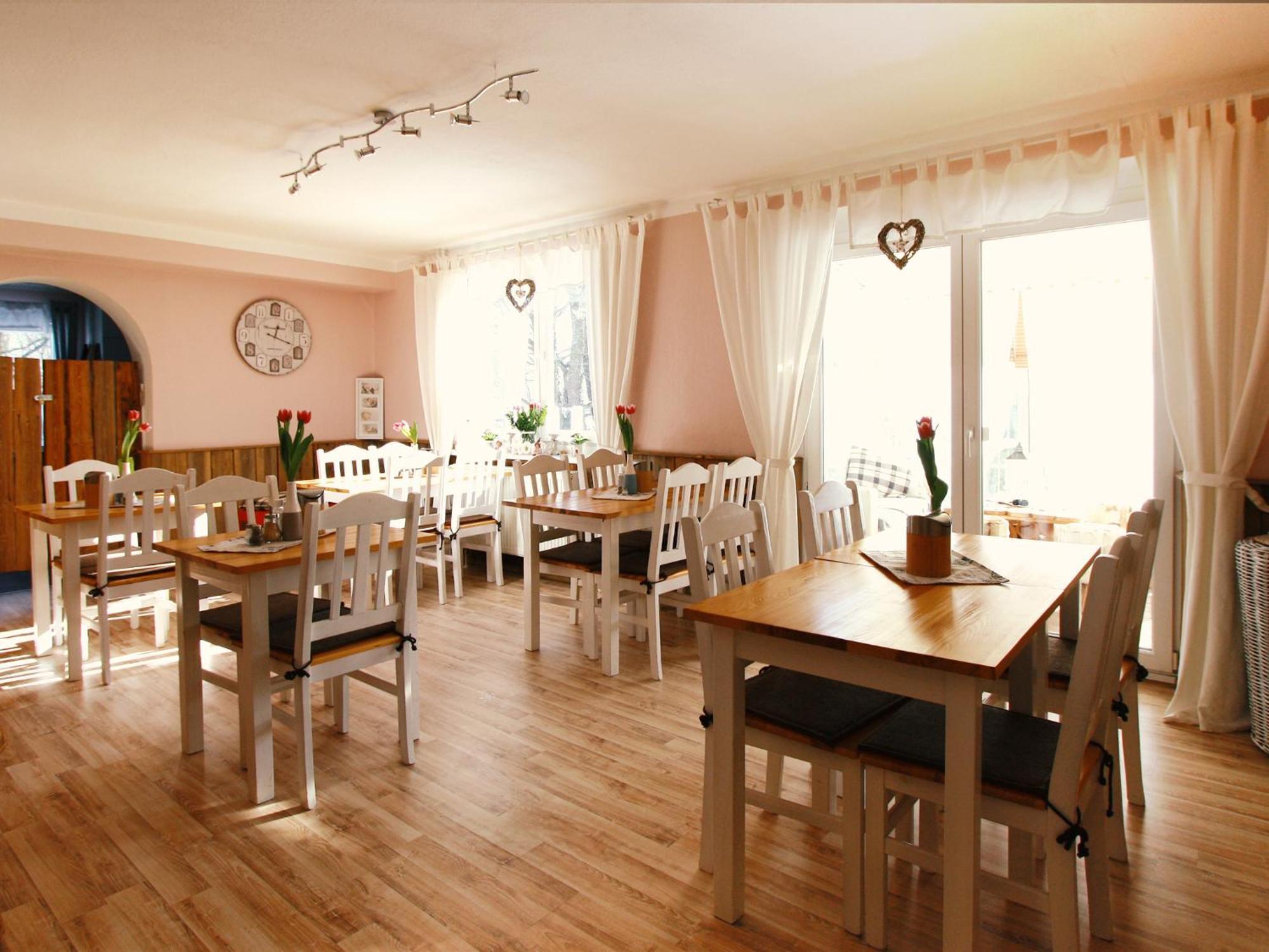 Haus Am Bach - Gemuetliche Pension Allershausen Bagian luar foto